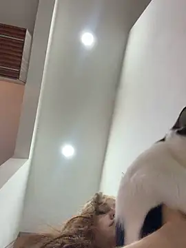 Daniela_ruizz - Saliva in doggy style+control Lovense x3