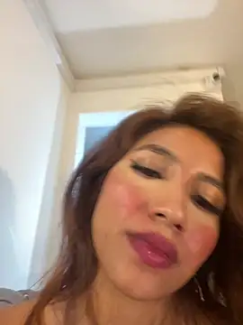 Naomiii__ - spit tits🍒🍒💦
