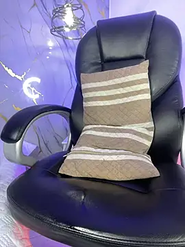 ScarlettRooseX - 💦 I play with my dildo