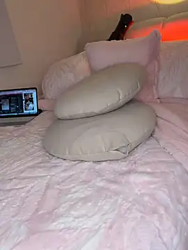 MaiahDolls - show ass