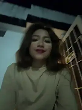 Naomiii__ - spit tits🍒🍒💦