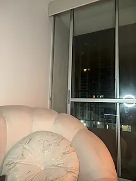 GabyMejiaa - Squirt crazy balcony