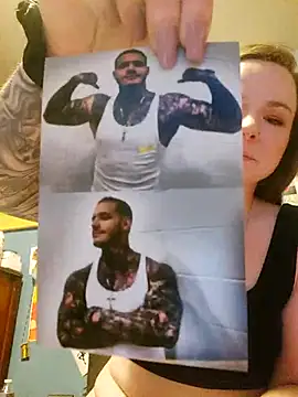 Gangsterbitch - Strip tease/get clothes off? ;)