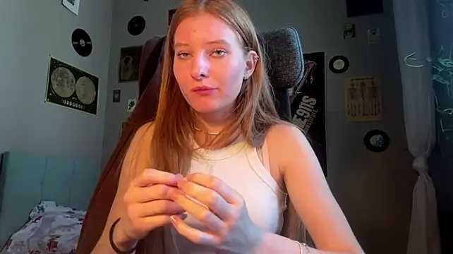 EllyCerry - play with nipples through top