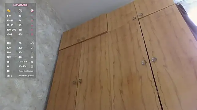 CaryCroy - take off my panties and spread my ass