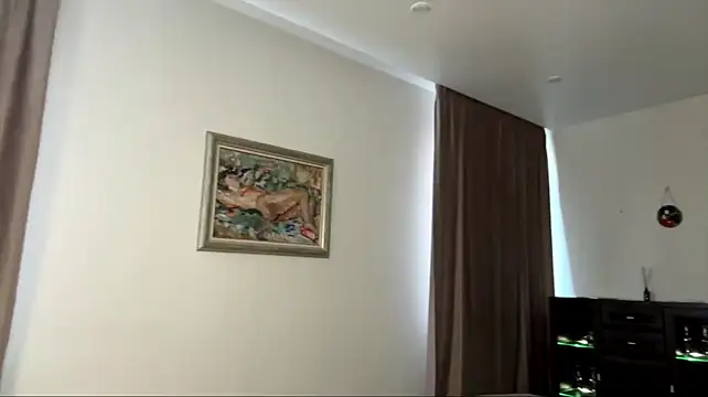 ZanaBreland - slaps boobs and shake it