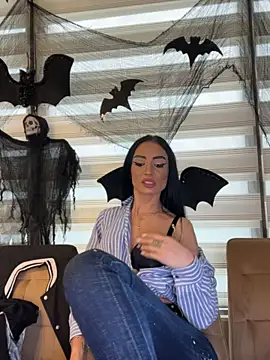 FeetVibe - 👑Sexy Tease, Don't Blink!