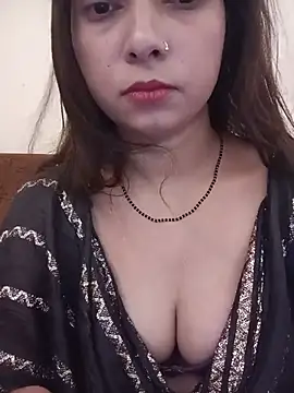 Beby_radhika - Show neked pusssy🍓🍓🍓💋💋💋 lips