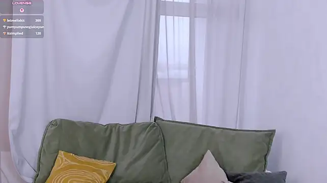 LaurelLeier - sexy finger lick❤️