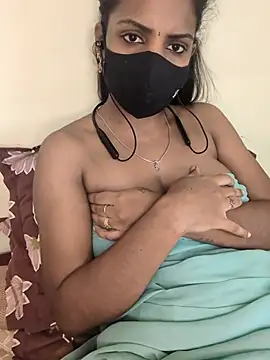 Tamil_Riya143 - Boobs oil massage show