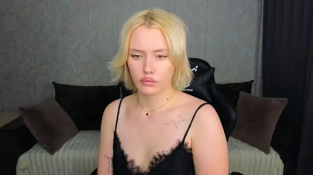 MelissaAvis - add fake cum on panties