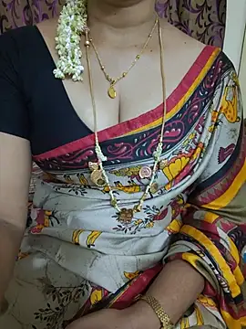 Tamil_rose471