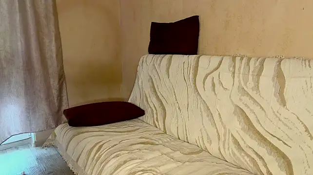SusanaHallet - ride on my pillow with my sexy ass