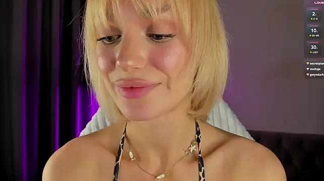 Ice_Strawberry - SLOPPY BLOWJOB