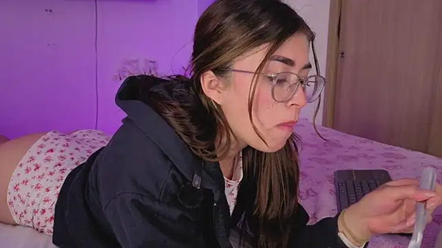 Babesamanta - play finggers pussy