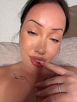EveryTokenIsImportant - LICK PUSSY EVERY 10TK, SQUIRT