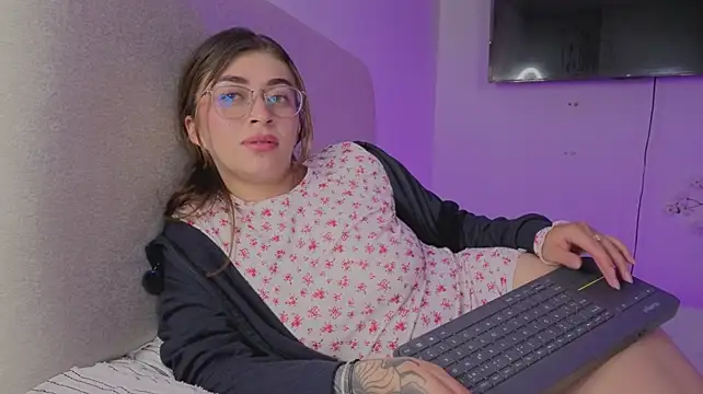 Babesamanta - play finggers pussy