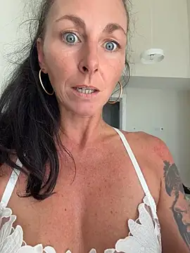 Mel-Mia - Finger Pussy 🥵 LT Duo Clip