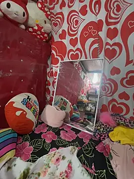 Sweetieme - @fucking pussy in squat all naked