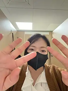 Maomao116 - 超级敏感，易喷体质，会一直喷水💦，全裸2分钟