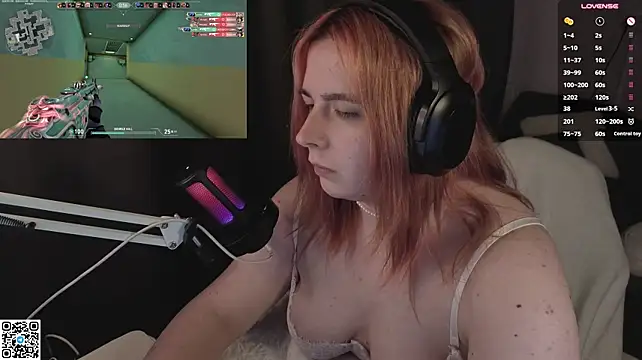 Ruby_Lust - Start gaming. make me cum!