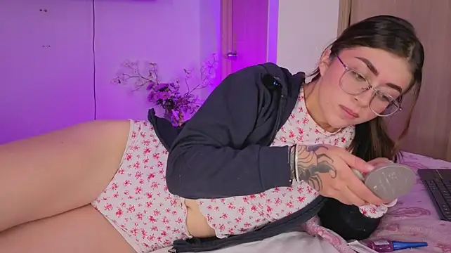 Babesamanta - play finggers pussy