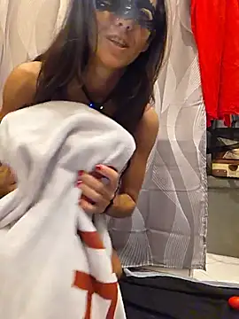 EmySkinny85 - DOMY ASS E IL CULETTO VIENE...