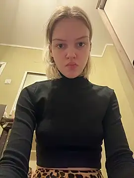 AshleyMur - naked show