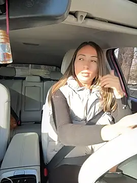 Wonder_Kari - Naked ride on a dildo🍆🥵🔥