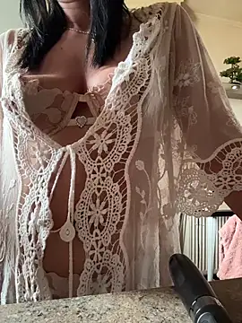 Hotmomcheckk_ - DEEP VIBES=HAPPY WET KITTY!🥹🥰