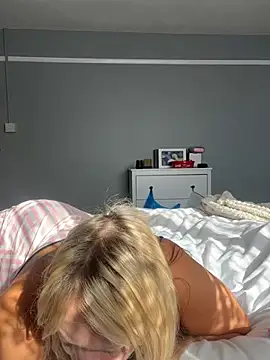 Blondnboujee53 - Jiggle titd