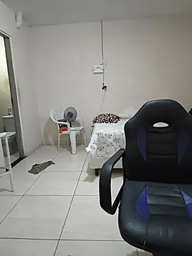 Mari_valda31 - Óleo nos seios