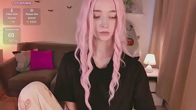 MelissaReis - Squeeze my nipples