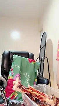 WetVirginPussy - Spread pussy closeup facesittingposition