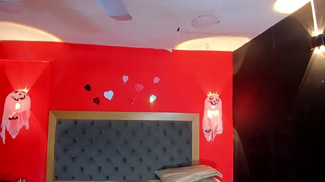YayaHilton - KEEP ME HORNY<🥵🥵