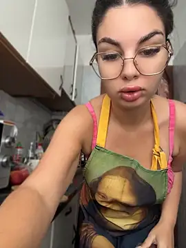 Alma_170900 - 4 fingers in pussy 💦🫴🏻👅