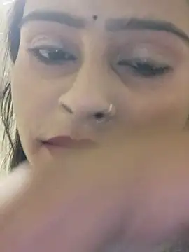 Raseeli_bhabhi1 - Boobs sucking