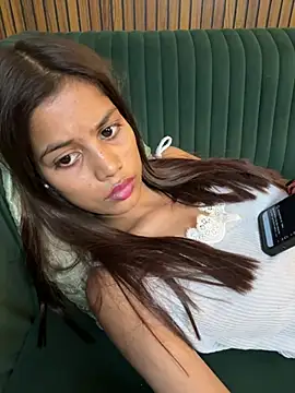 Sexy_myraaaa - Boobs show🥵