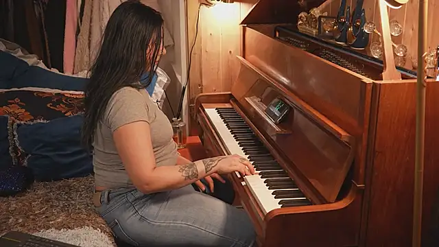 VanessaDoyle - 3 foto hot+ 2 video
