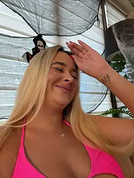 LaceyDover - 💋 Tease You With My Moves