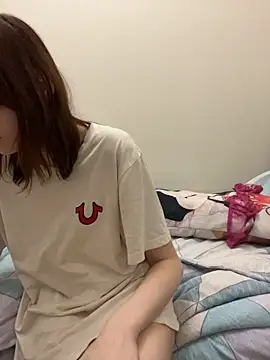 YankiGirl - Panties tease & slaps me