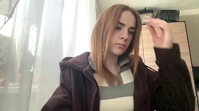 Selianderol - Show you more of my body curves!