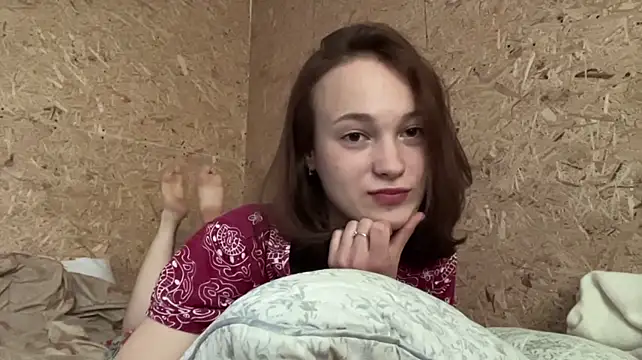 BrittanyLebowitz - Close eye contact