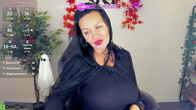 Sara_Devills - Stand up and show off your outfit