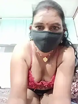 YOURFIVAA - Show tits 🥰🫣🍑