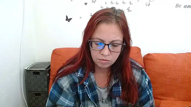 LadyHellene - bubble shower show ;)