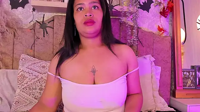 Bianca_DVarela - show boobs + oil