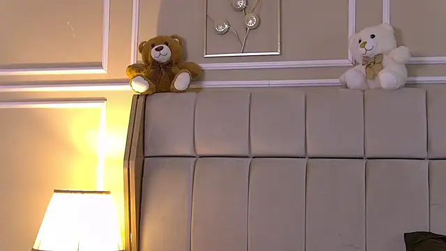 SerenaBennet - pussy play in doggy
