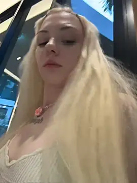 Badblondie - Show ass ! massage soft