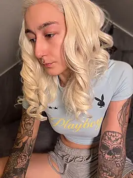 IvyReigns - Zieh Dein T-Shirt Aus , Ivy